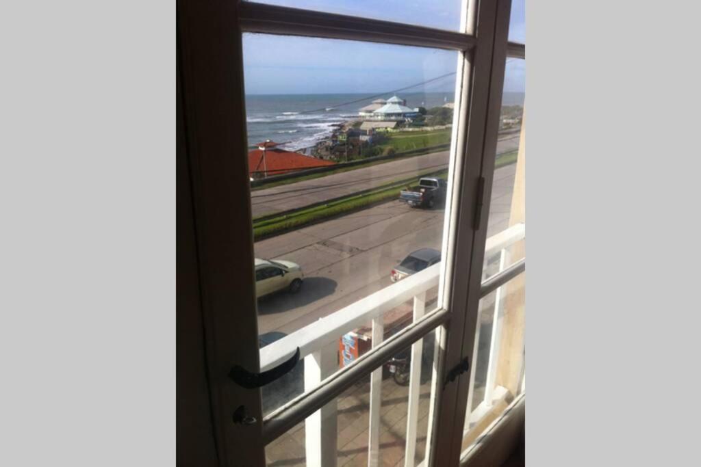 Mar Del Plata Frente Al Mar Biblioteca Apartment Exterior photo